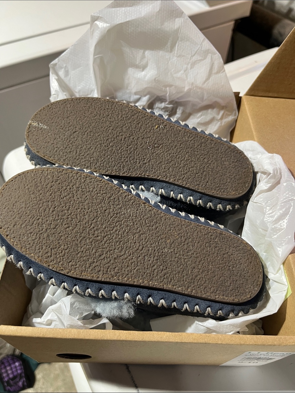 L.L. Bean Navy Blue Shearling-Lined Kids Slip-On Slippers - Picture 3 of 3